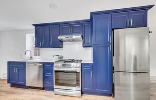 Building Photo - 13 2nd Ave