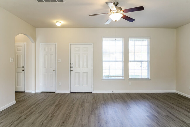 Building Photo - 12223 Maura Ln
