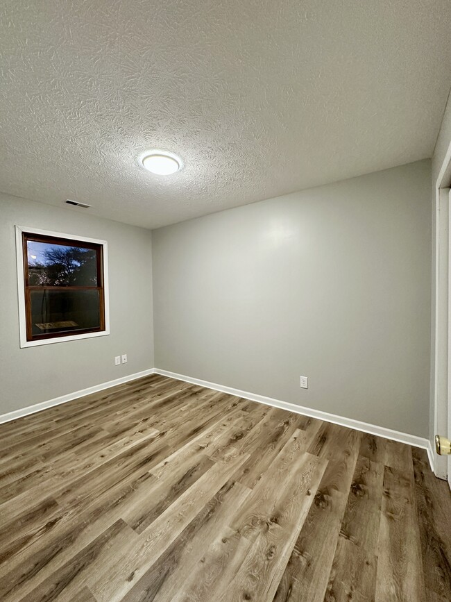 Building Photo - 132 S 31st. St.