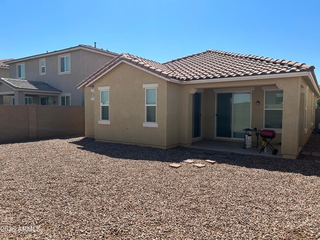 Building Photo - 10320 W Yuma St