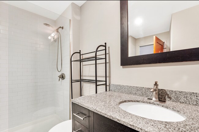 Building Photo - Downtown St. Louis Condo for Rent - Meridian Building