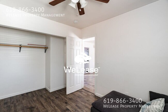 Building Photo - 4833 1/2 Lantana Drive-