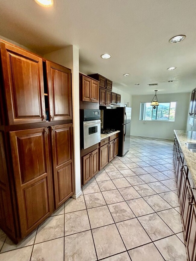 Building Photo - 4 Bedroom 3 bath Home In Rolando Village