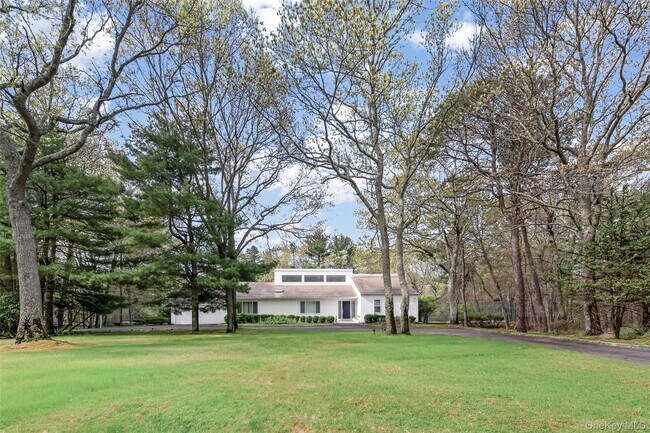 Building Photo - 1 Whippoorwill Ln