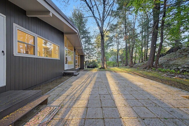 Building Photo - 36 Harmony Hill