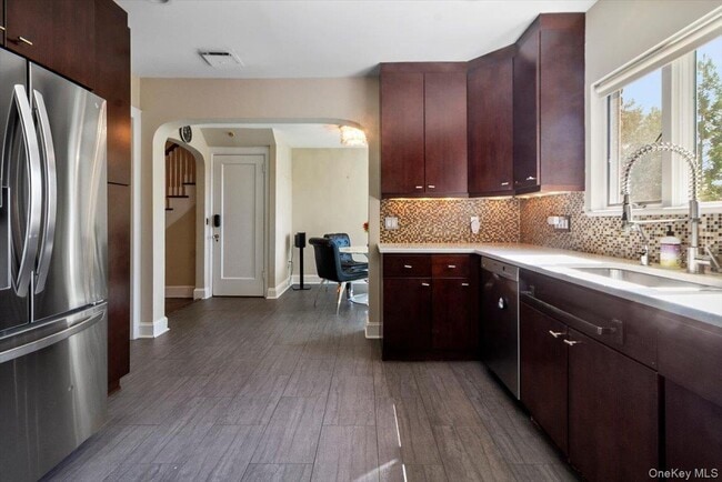 Building Photo - 110 Edgemont Rd