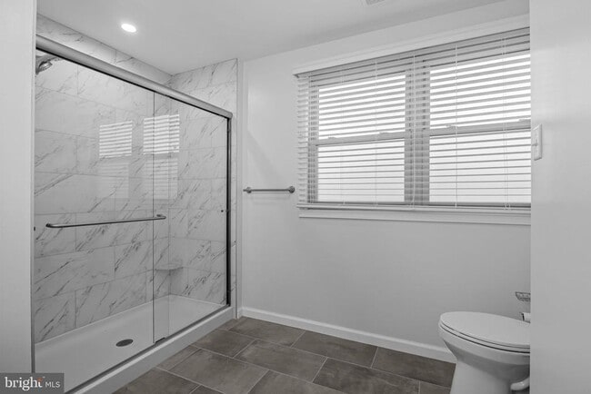 Building Photo - 604 Iva Ln