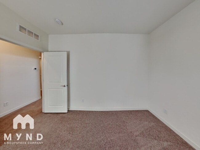 Building Photo - 2832 Mossy Creek St