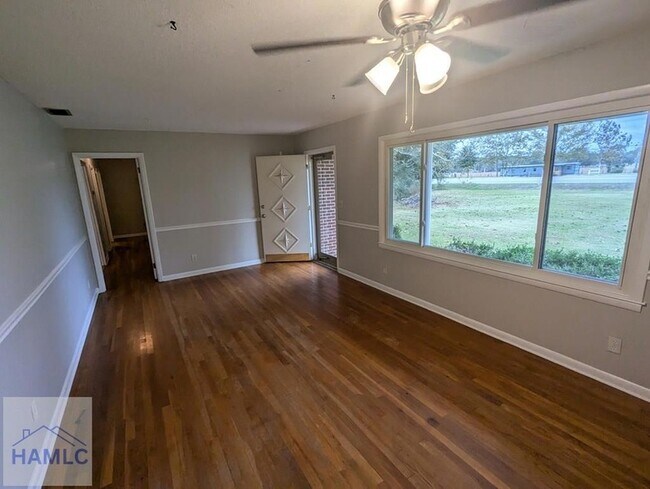 Building Photo - 5448 GA-196