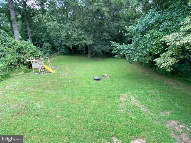 Building Photo - 4809 Piney Branch Rd