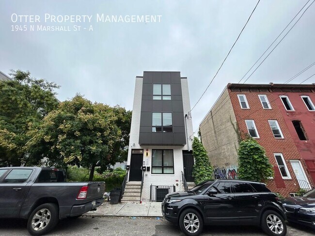 Building Photo - 1945 N Marshall St