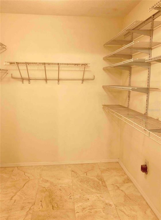 Building Photo - 12415 Seabrook Dr