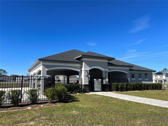 Building Photo - 5070 SW 88th St