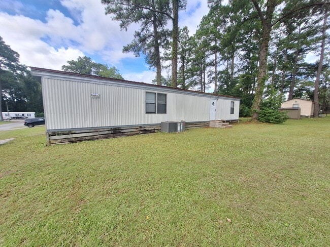 Building Photo - 1600 Dunlevie Rd