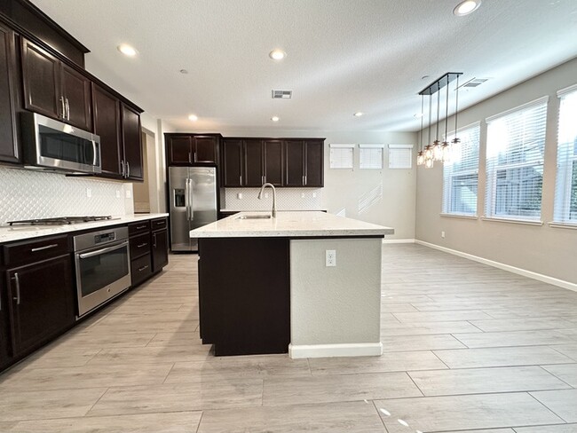 Building Photo - 6025 Palermo Way