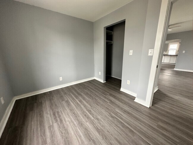 Building Photo - 809 Elk St