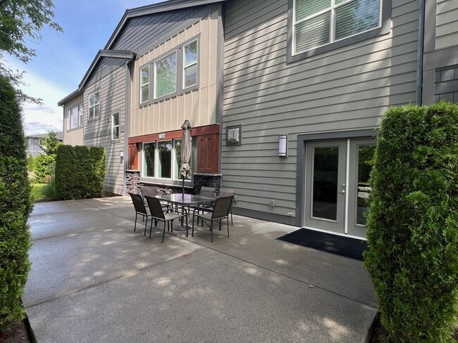 Building Photo - 8872 Depot Rd