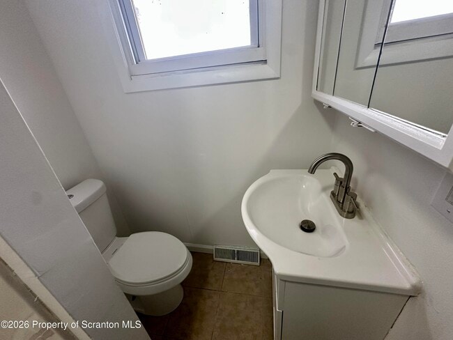 Building Photo - 194 Nicholson St