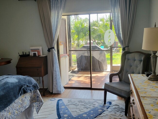 Building Photo - 202 Pinebrook Dr