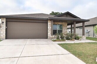 Building Photo - Charming single story 3-bedroom 2-bath hom...