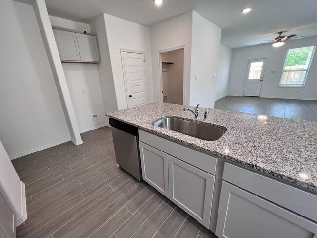 Building Photo - 23111 True Fortune Dr