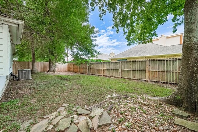 Building Photo - 2907 Waypark Dr