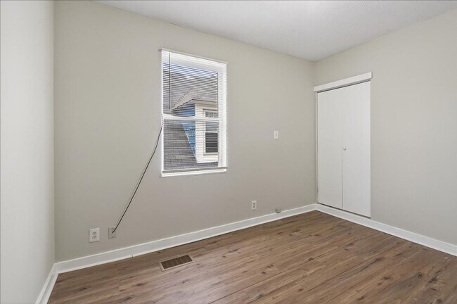 Building Photo - 1819-1819 Union St