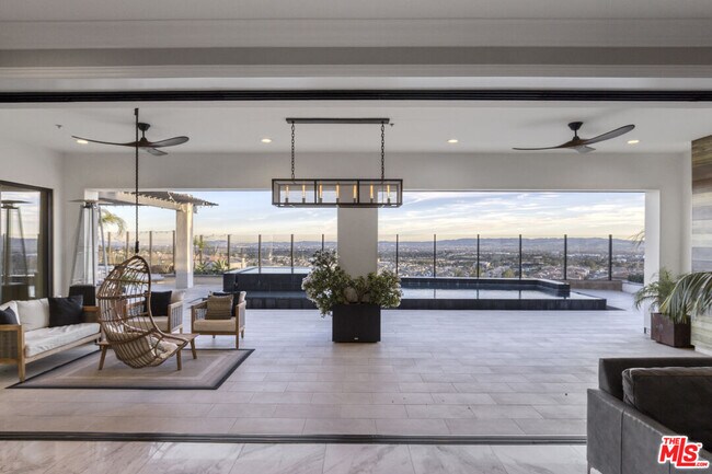 Building Photo - 20124 Piccadilly Ln