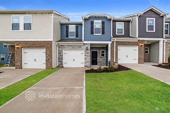 Building Photo - 824 Holiday Pk Ln