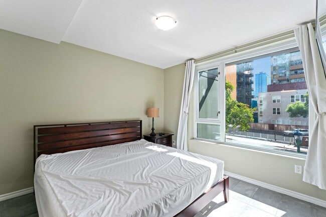 Building Photo - San Diego- Downtown- La Vita – Little Italy Condo- Split Level Style Move-In Special