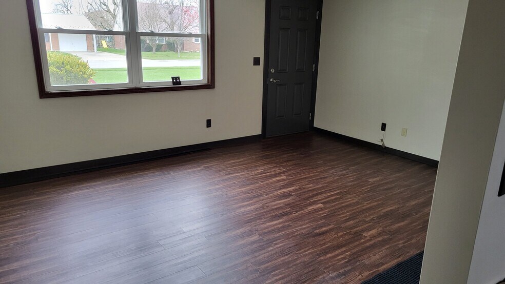 Building Photo - 224 Lincoln Dr