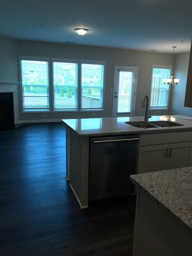 Building Photo - Spacious 3BR Townhome in Cumming | 2,178 Sq Ft | Available September 1