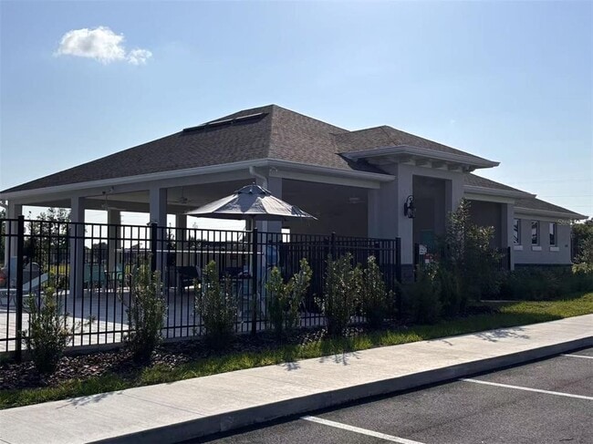 Building Photo - 8241 SW 67th Ave