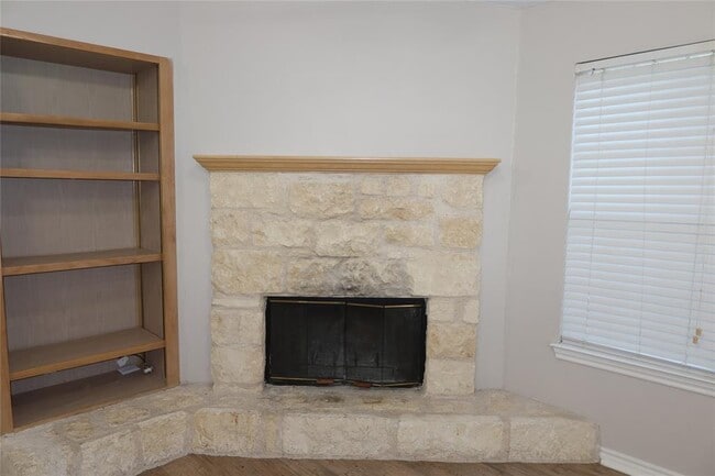 Building Photo - 6804 N Capital of Texas Hwy