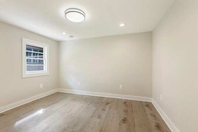 Building Photo - Constantinople