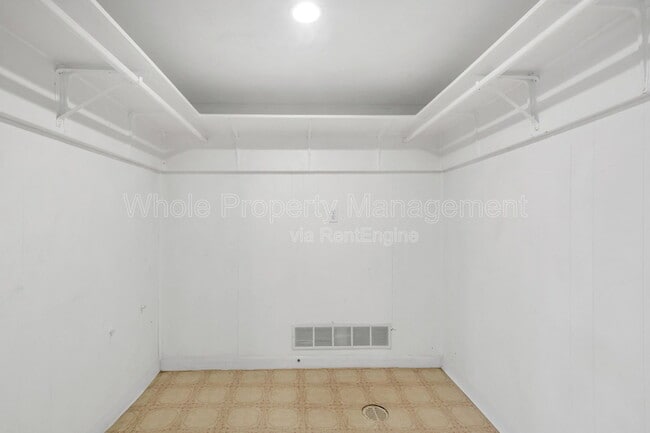 Building Photo - 6128 W 84th Ave