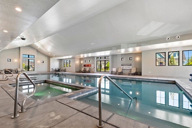 Building Photo - 2 bed 2.5 bath premium upgraded home in 55...