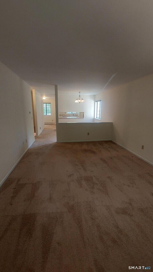 Building Photo - 28 Andover Ct