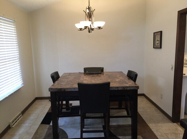 Building Photo - 14713 Esther Ln