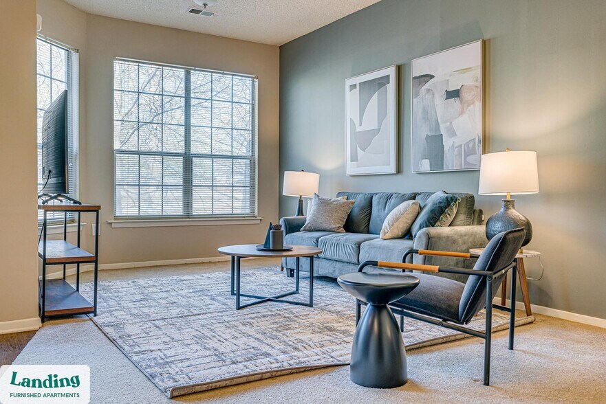 Building Photo - 7865 Grove Ct W