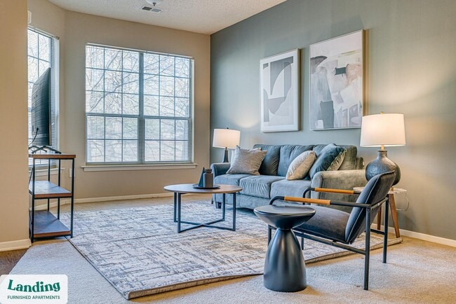 Building Photo - 7865 Grove Ct W