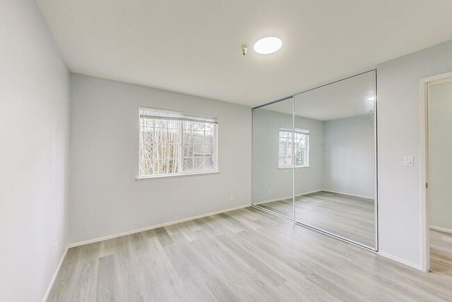 Building Photo - 1807 Sausal St