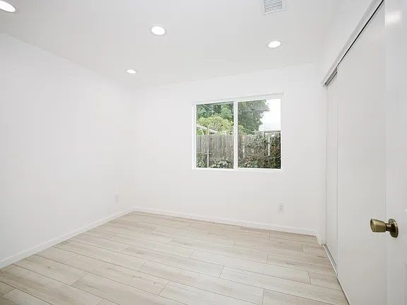Building Photo - 21028 Ingomar St