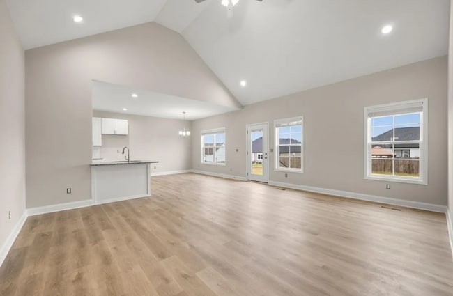 Building Photo - 1102 Andover Dr
