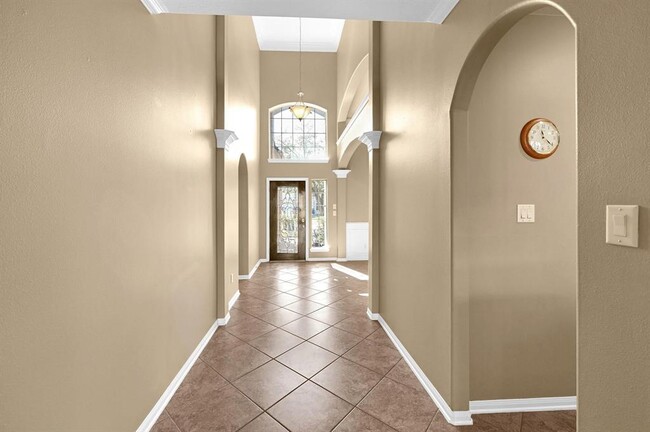 Building Photo - 18126 Billabong Crescent Ct