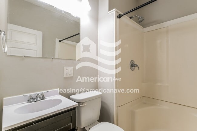 Building Photo - 5212 Heege Rd