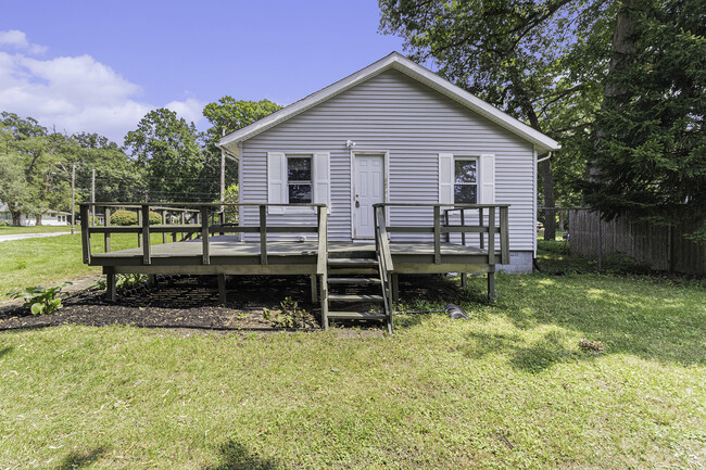 Building Photo - 1119 N Twyckenham Dr