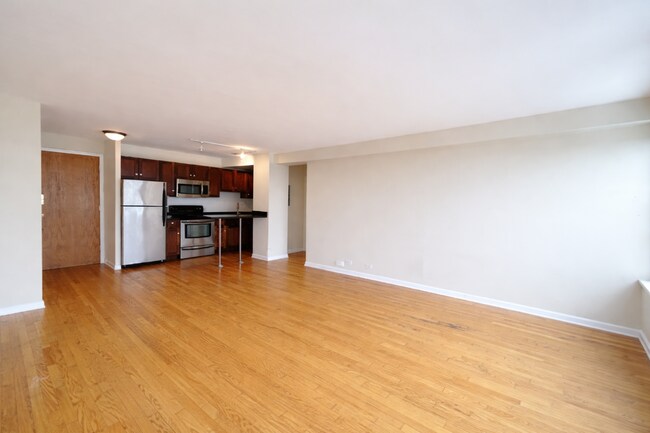 Building Photo - 4180 N Marine Dr