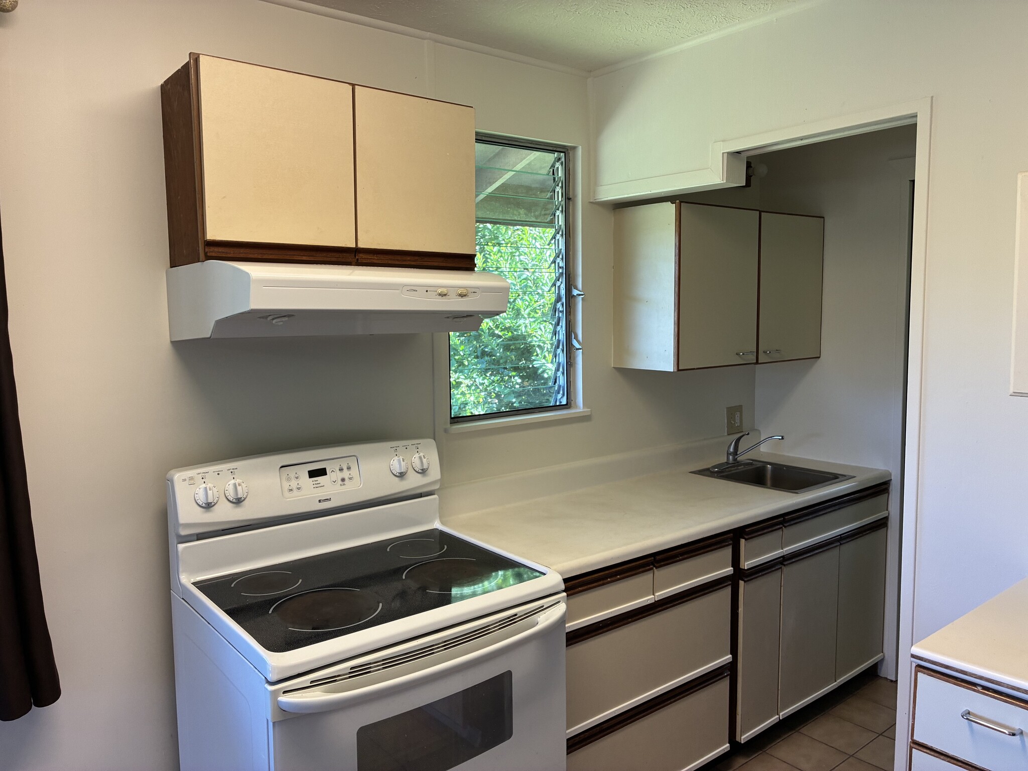Building Photo - 3246 Kaohinani Dr