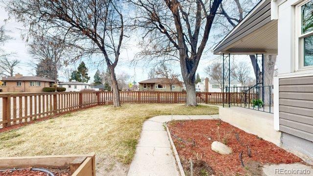 Building Photo - 3090 S Marion St